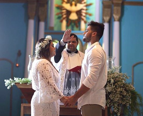 Preta Gil comemora 1 ano de casada em Trancoso