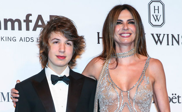 Para celebrar o aniversário do filho mais velho, Luciana Gimenez posta foto antiga