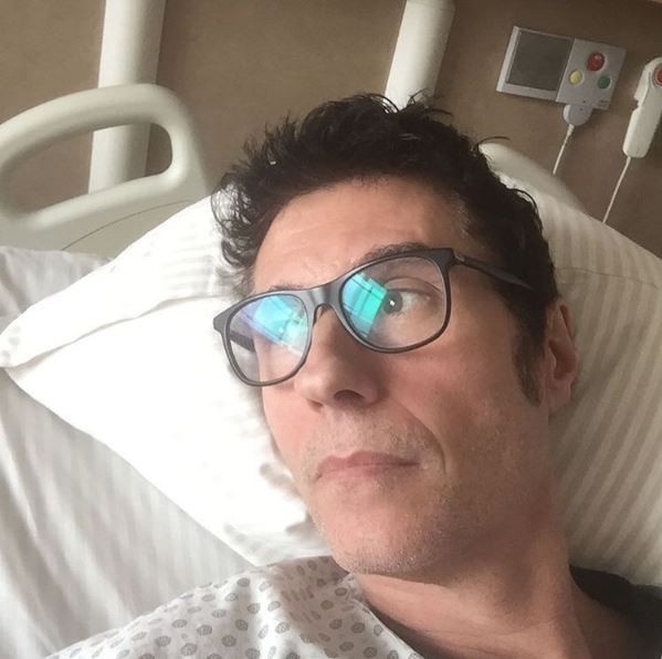 Dinho Ouro Preto é diagnosticado com dengue e internado em São Paulo