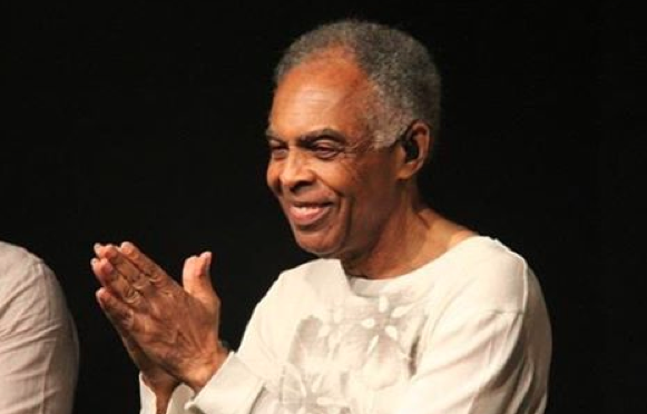 Gilberto Gil recebe alta