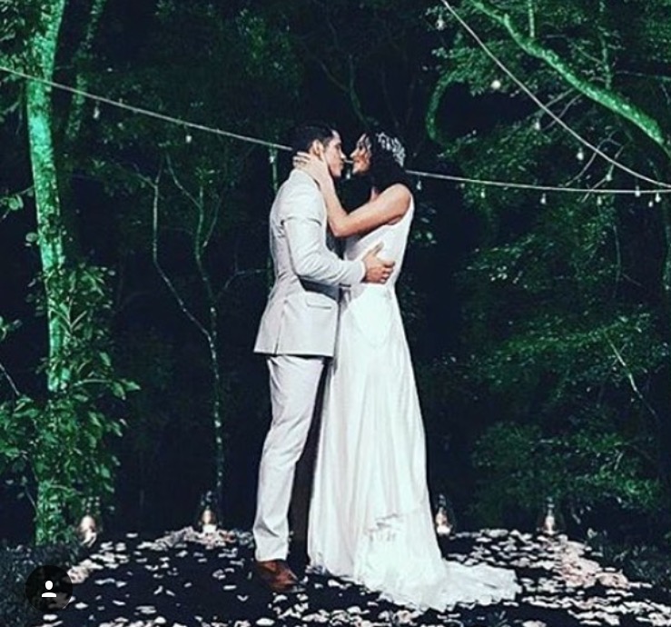 Débora Nascimento e José Loreto se casam em cerimônia secreta