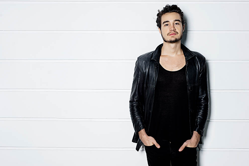 Após sucesso do novo repertório, Tiago Iorc garante:  “Minha essência não mudou”