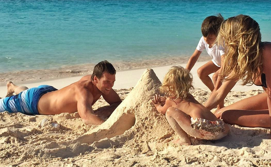 Gisele Bündchen parabeniza Tom Brady pelo Dia dos Pais