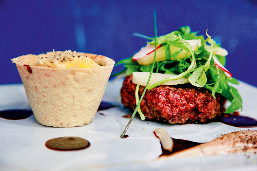 Vai um hamburguer de fraldinha?