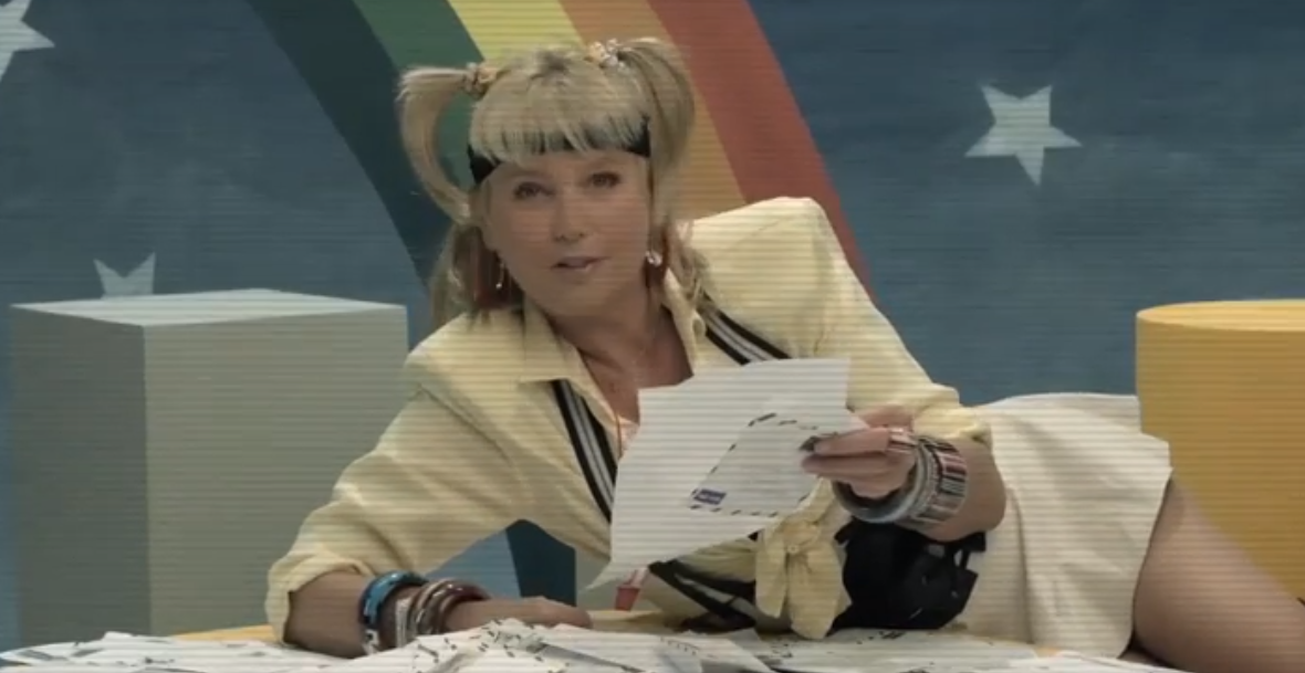 Xuxa faz piada de si própria em campanha do Netflix