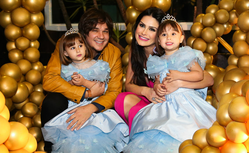Natália Guimarães e Leandro comemoram o aniversário de Maya e Kiara