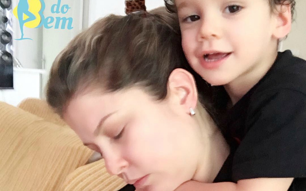 Bárbara Borges mostra momento com os filhos: “Tá fácil não!”