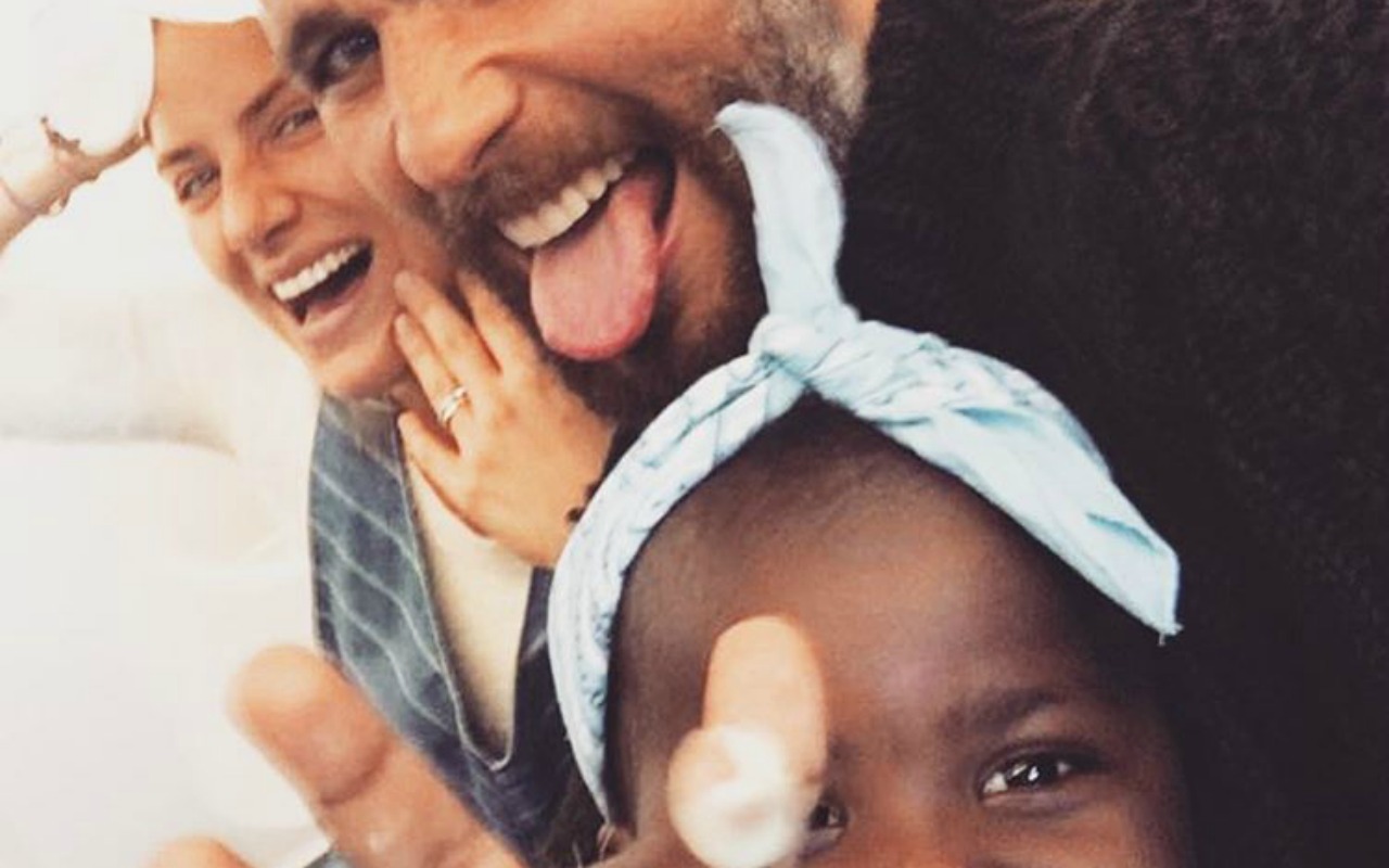 Giovanna Ewbank comemora 30 anos com Bruno Gagliasso e a filha, Titi