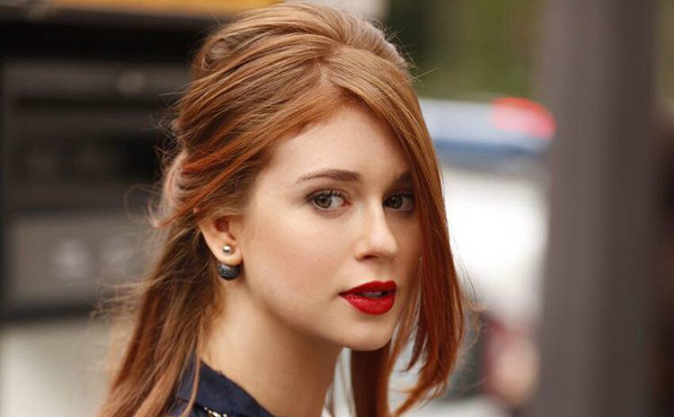 Marina Ruy Barbosa causa na Semana de Moda de Paris