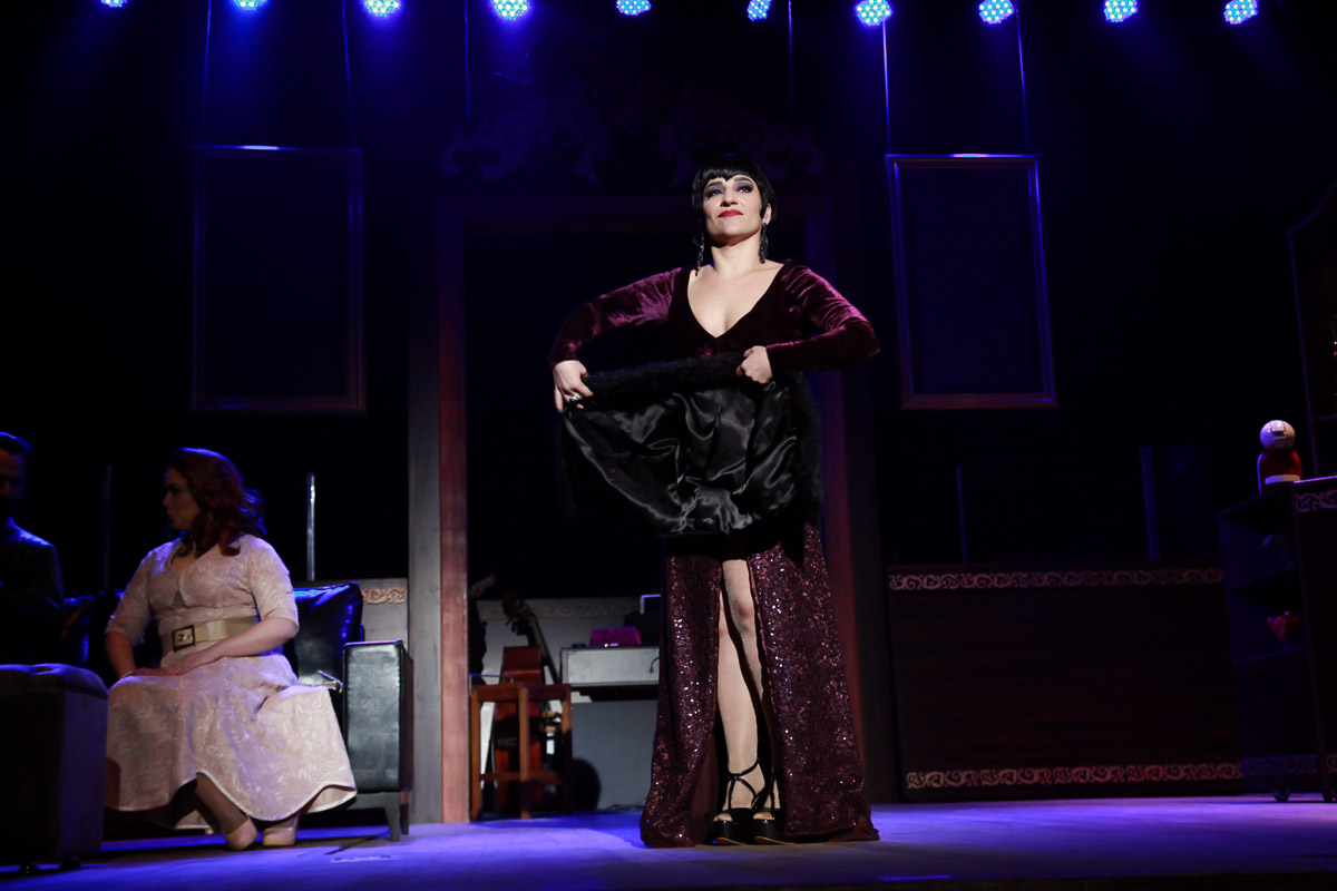 Simone Gutierrez traz novo musical para São Paulo