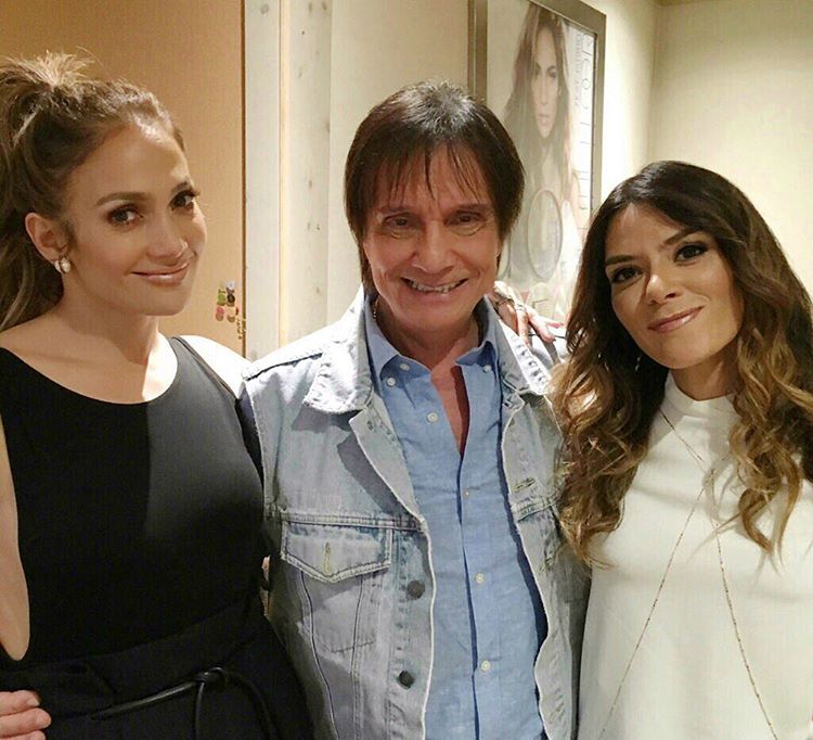 Roberto Carlos finaliza dueto com Jennifer Lopez em mansão da cantora