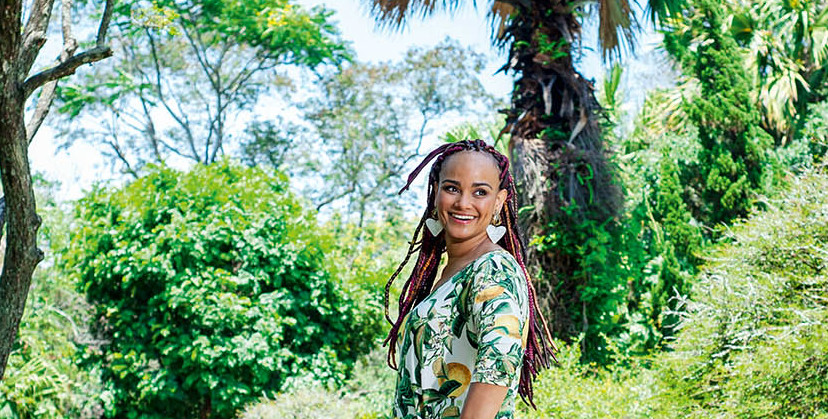 Luciana Mello lança o primeiro álbum de samba e faz uma homenagem ao pai, Jair Rodrigues, morto em 2014