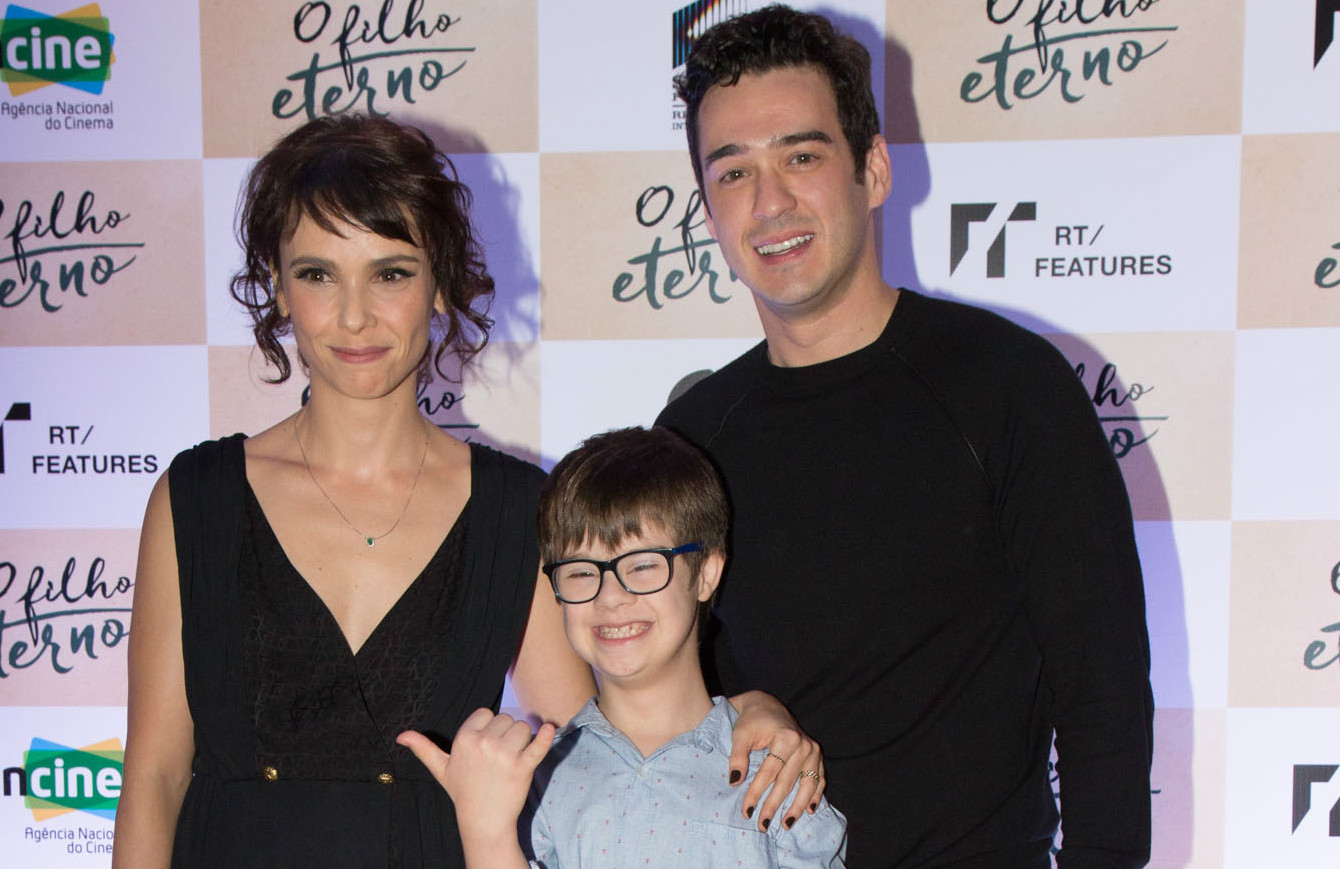 Débora Falabella e Marcos Vera lançam filme em São Paulo