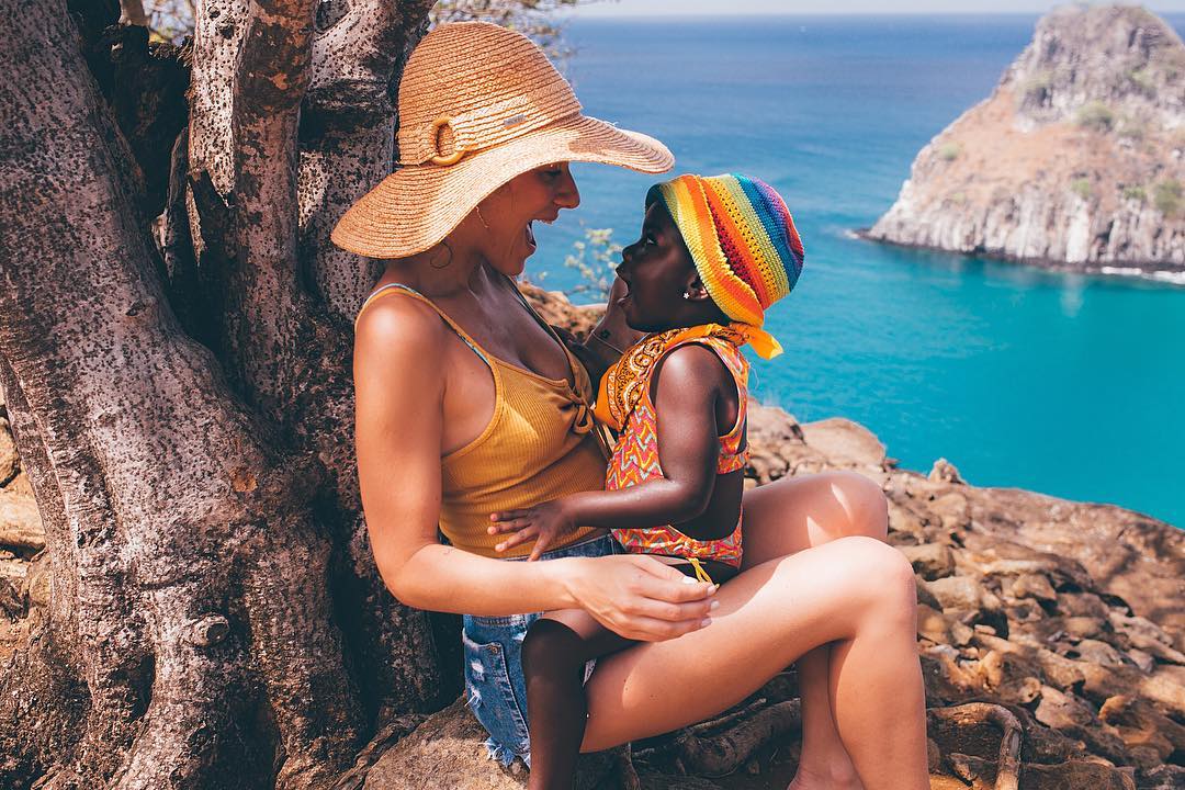 Giovanna Ewbank curte viagem com Titi em Fernando de Noronha