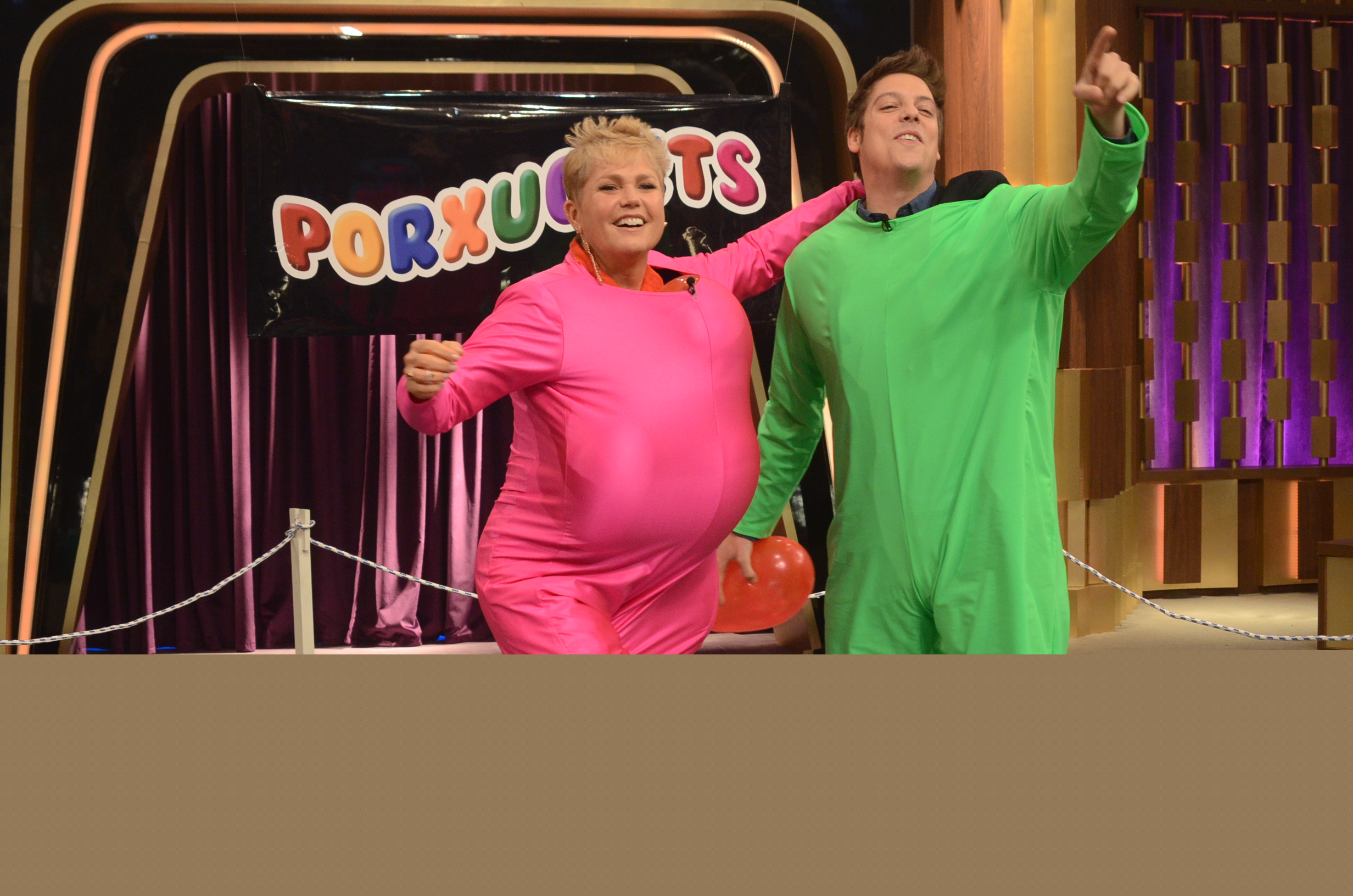 Bastidores: Fábio Porchat se diverte com Xuxa em talk show