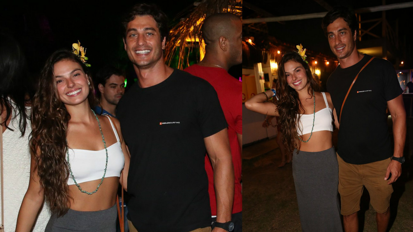 Isis Valverde curte festa com o namorado André Resende