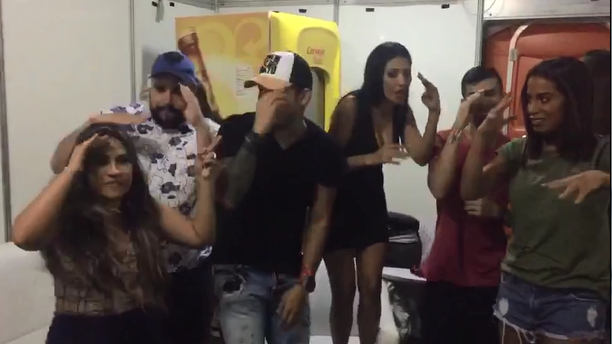 Anitta, Simone e Simaria e Tiago Abravanel dançam o hit Casado, Namorando, Solteiro