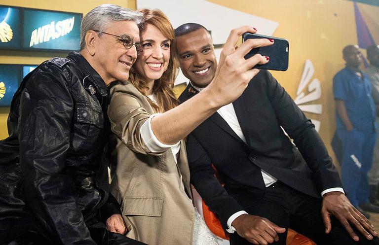 Confira os bastidores da nova série musical do Fantástico