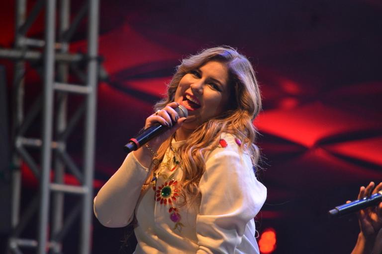 Marília Mendonça quer conhecer Bell Marques: “Preciso agradecer pelo tombo dele ter ofuscado o meu”