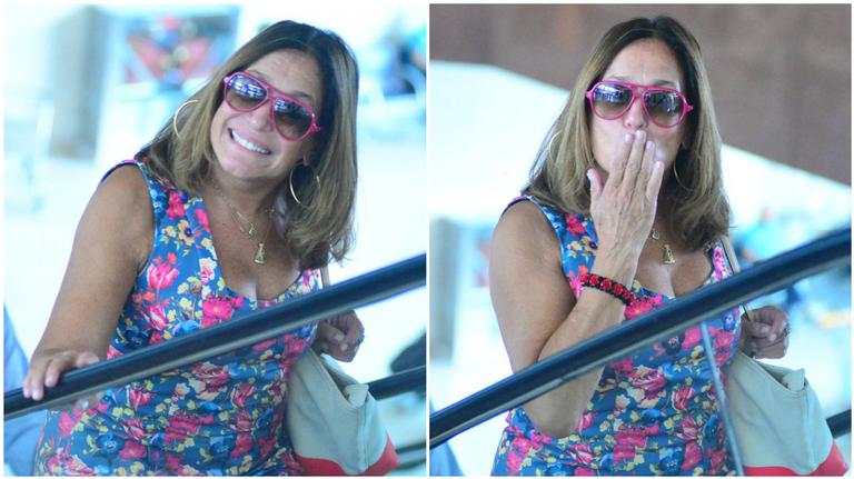 Suzana Vieira faz a alegria dos fãs ao ser tietada em aeroporto no Rio