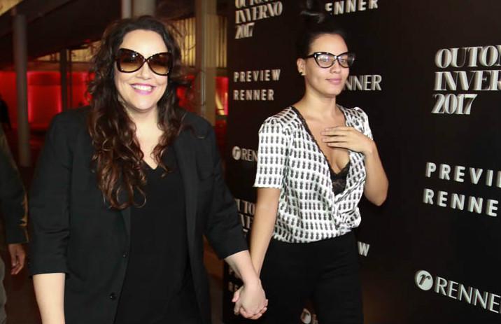 Leticia Lima vai a show da namorada, Ana Carolina