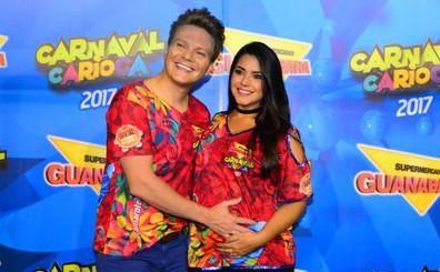 Grávida do segundo filho, Thais Fersoza curte Carnaval com Michel Teló, no Rio
