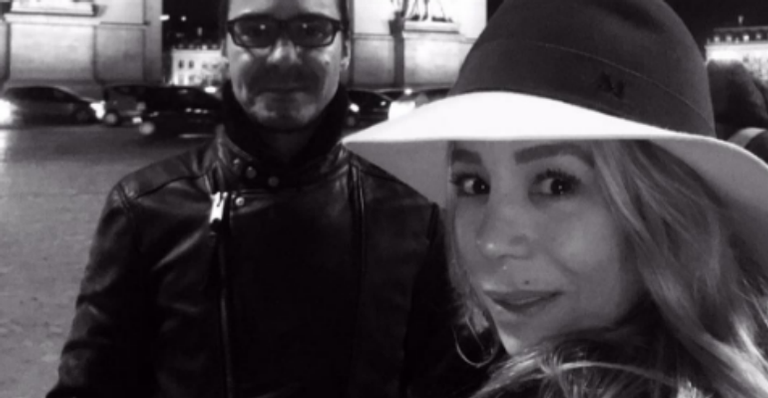 André Gonçalves e Danielle Winits têm lua de mel em Paris
