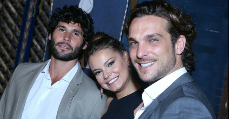 Elenco se reúne no lançamento de ‘O Rico e Lázaro’, nova novela da Record