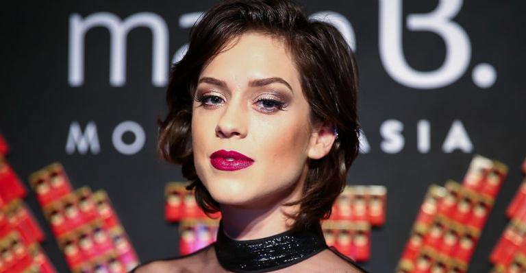 Sophia Abrahão rouba a cena em evento de beleza em São Paulo