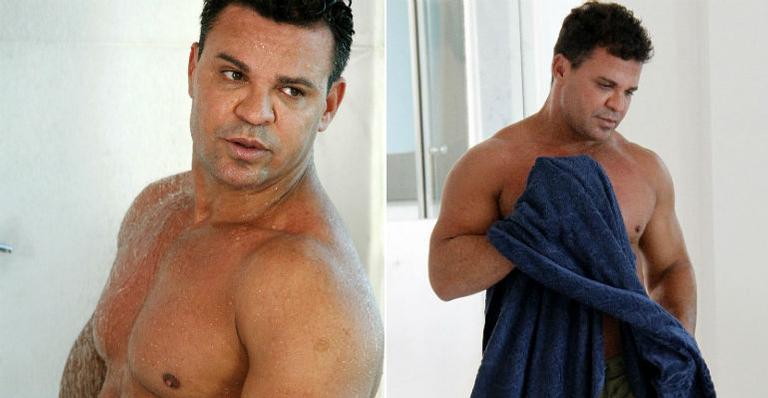Eduardo Costa sensualiza na gravação de novo videoclipe