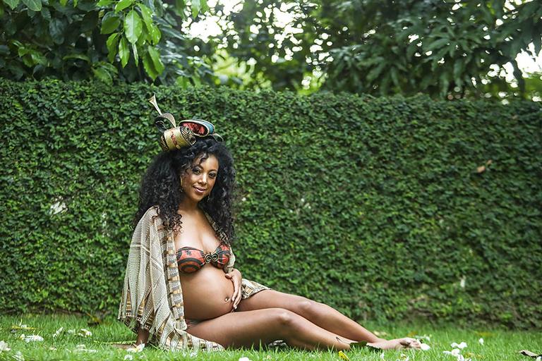 “Meu corpo é um templo”, Negra Li sobre a segunda gestação