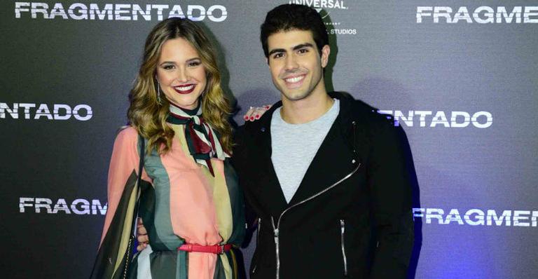Juliana Paiva e Juliano Laham prestigiam pré-estreia do filme ‘Fragmentado’