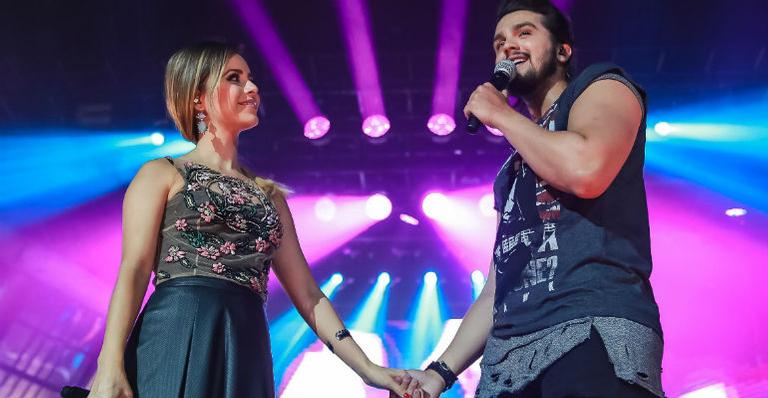 Sandy participa do show do cantor Luan Santana: “Só de lembrar, arrepia!”