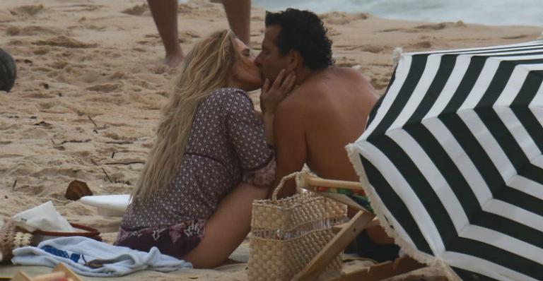Letícia Spiller e Marcos Palmeira gravam novas cenas da série ‘Os Dias Eram Assim’