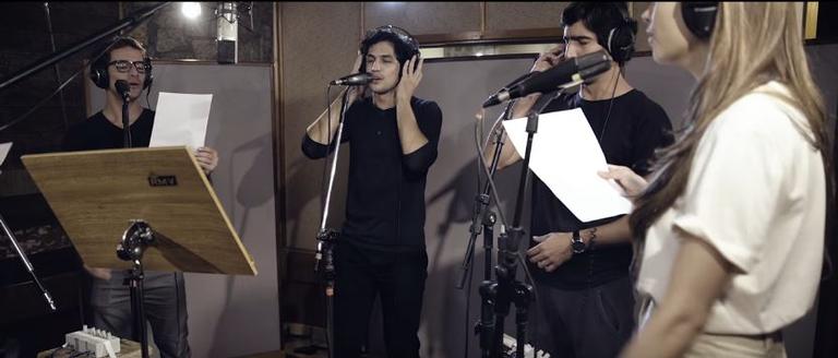 Elenco de Os Dias Eram Assim empresta a voz para a música de abertura