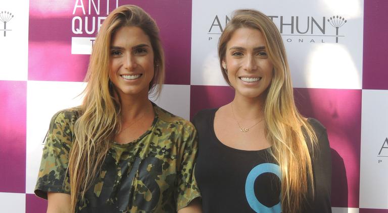 Bia e Branca Feres cuidam dos fios em evento de beleza