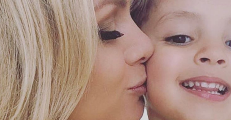 Eliana se declara para o filho, Arthur: “Amor da minha vida!”