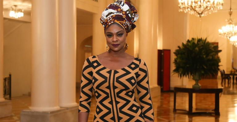 Cris Vianna brilha em evento beneficente em prol da igualdade racial