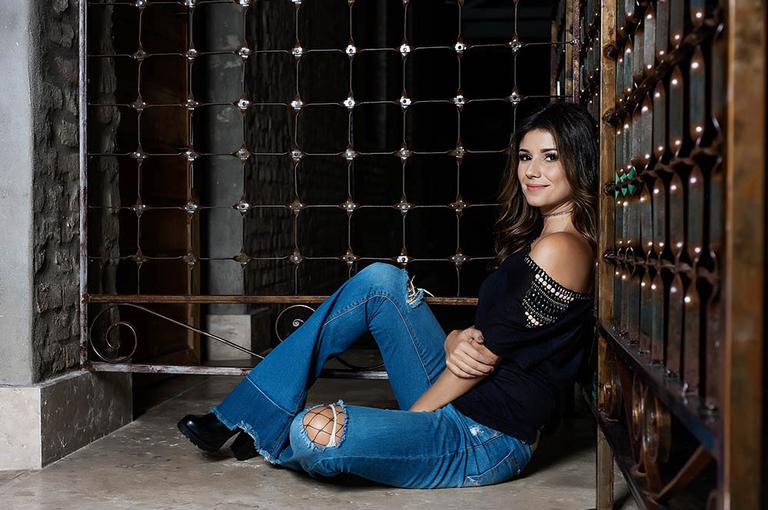 Solteira, Paula Fernandes dispara: “Sou minha melhor companhia”