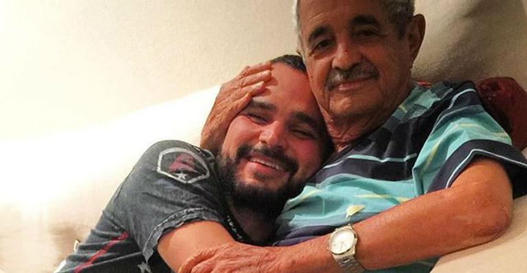 Luciano Camargo faz linda homenagem ao pai, Francisco Camargo