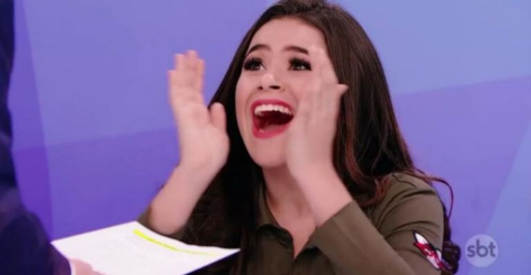 Maisa Silva tem a melhor reação ao saber que Silvio Santos assiste a série ’13 Reasons Why’