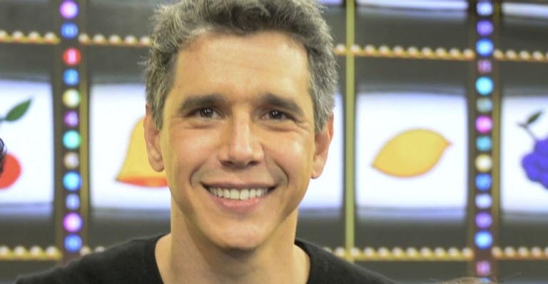 Marcio Garcia posa ao lado dos quatro filhos e da esposa: “Amor maior do mundo”