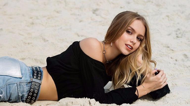 Isabella Scherer não nega e nem confirma namoro com Fiuk