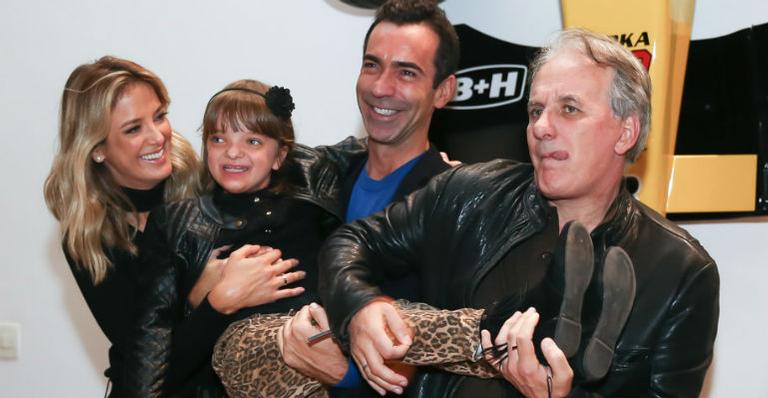 Rafaella Justus rouba a cena na festa de aniversário de Otávio Mesquita