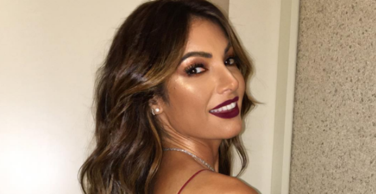 Patricia Poeta arrasa no look para o casamento de Lisandra Souto