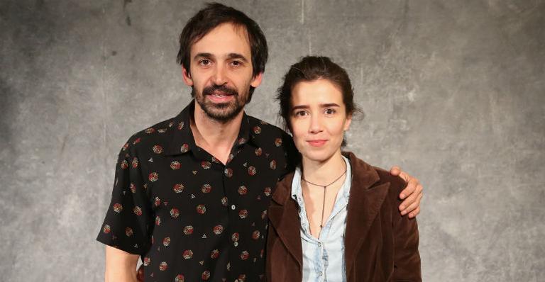 Elenco se reúne para lançamento da série ‘Sob Pressão’