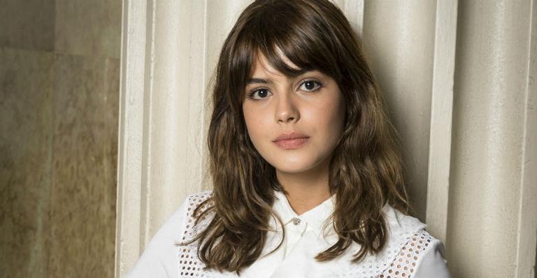 Julia Dalavia fala dos desafios de viver uma personagem portadora do vírus HIV