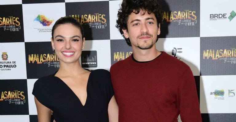 Isis Valverde e Jesuíta Barbosa lançam o filme ‘Malasartes e o Duelo com a Morte’