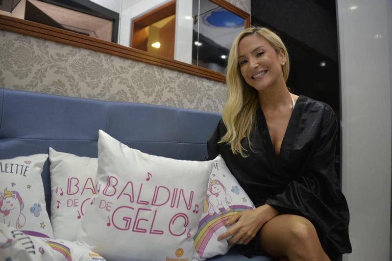 Claudia Leitte lança seu novo clipe Baldin de Gelo