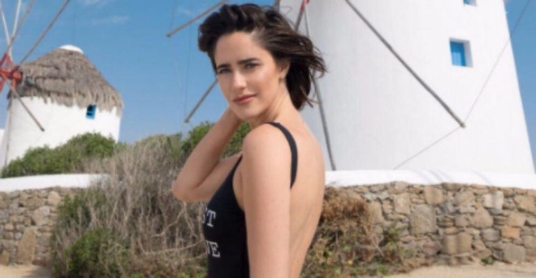 Fernanda Vasconcellos muda o visual e surpreende com cabelos platinados